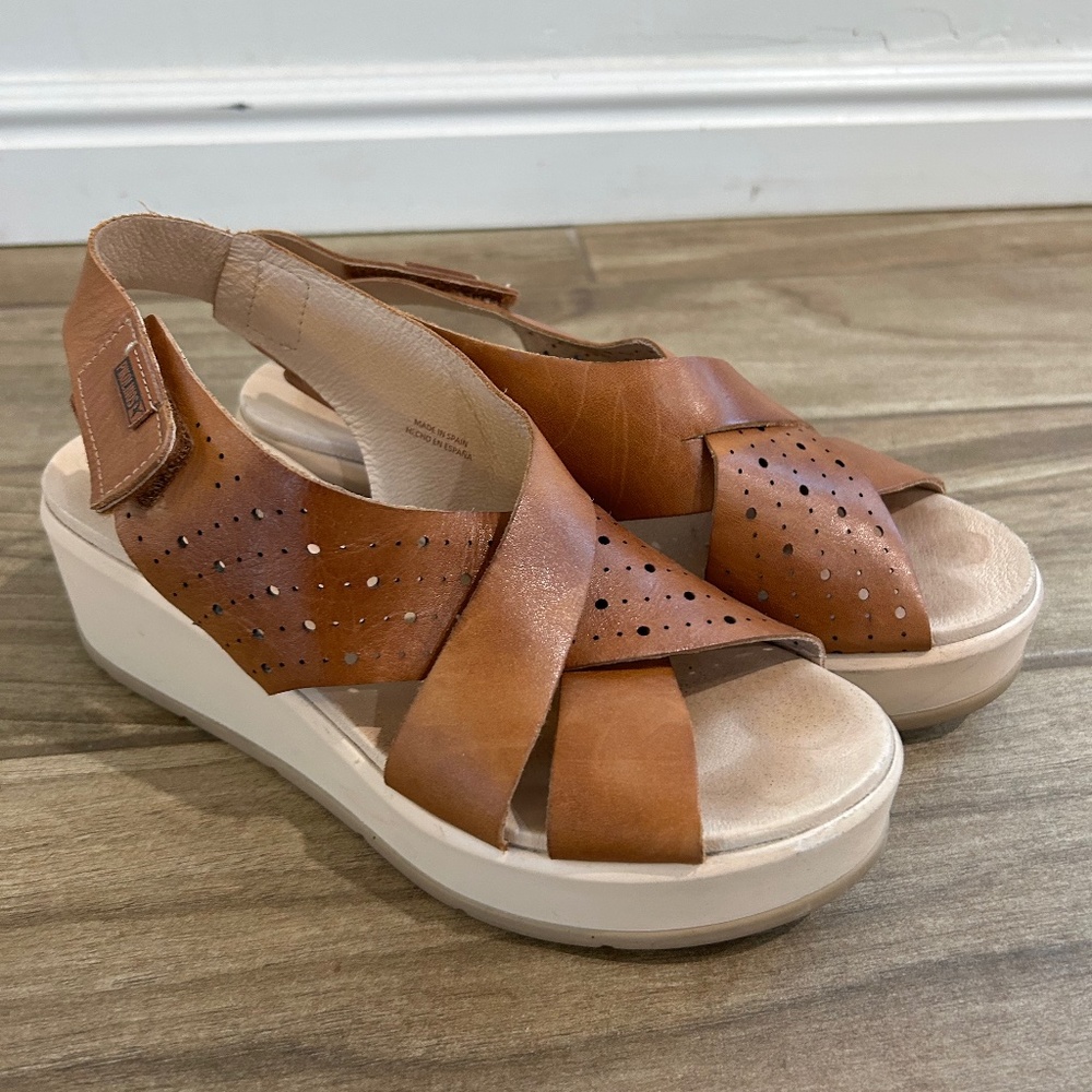 Pikilino Sandals